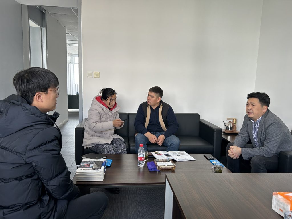 NEWS!丨 Mr. Sapar, a customer from Kazakhstan, visited SDTC in Shandong, China