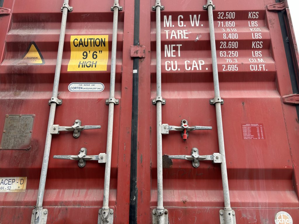 Loading records丨Tanzania SINOTRUK and SHACMAN order shipments